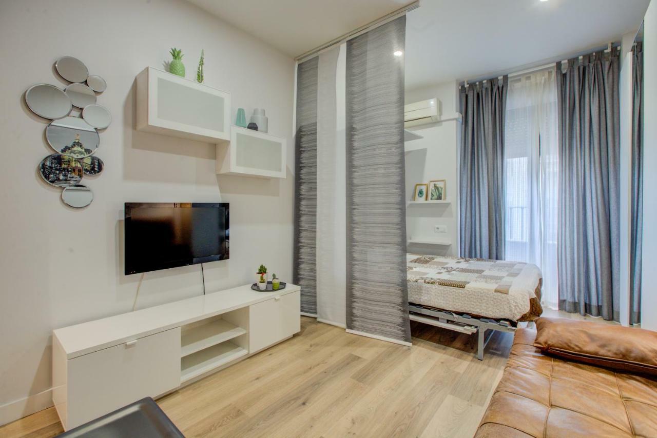 Apartamento Estudio Centro Madridアパートメント エクステリア 写真